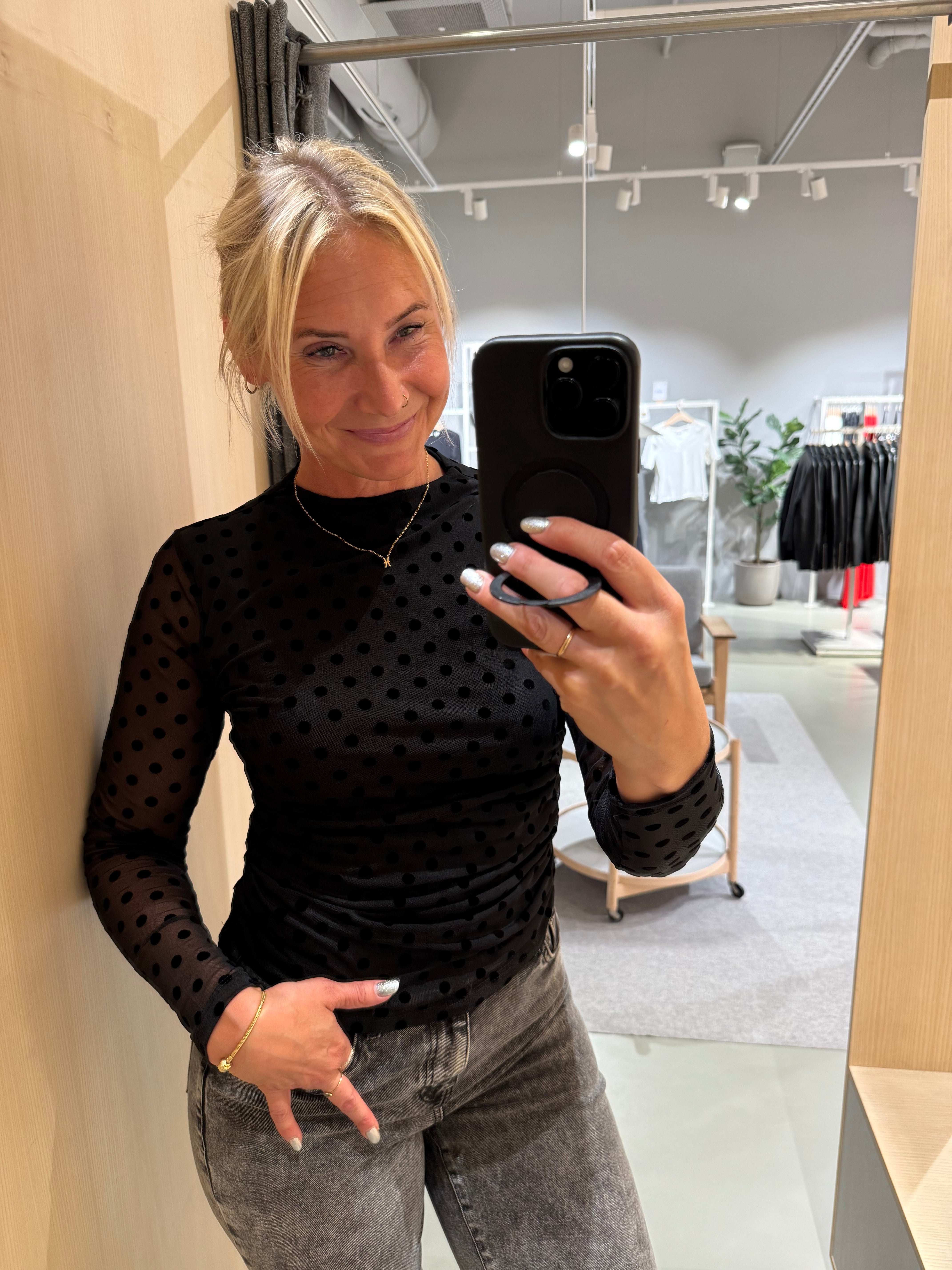 VIRIKKE Top - Black Beauty